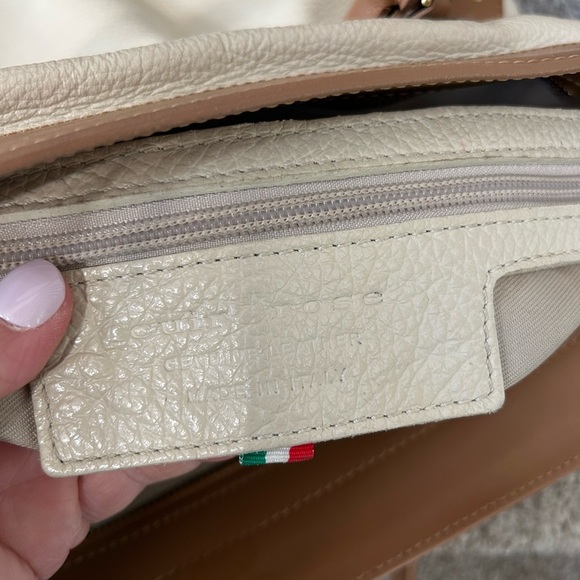 Cuir Rose pebbled leather cream and tan satchel bag. Shoulder strap. Gold detail - Picture 7 of 16